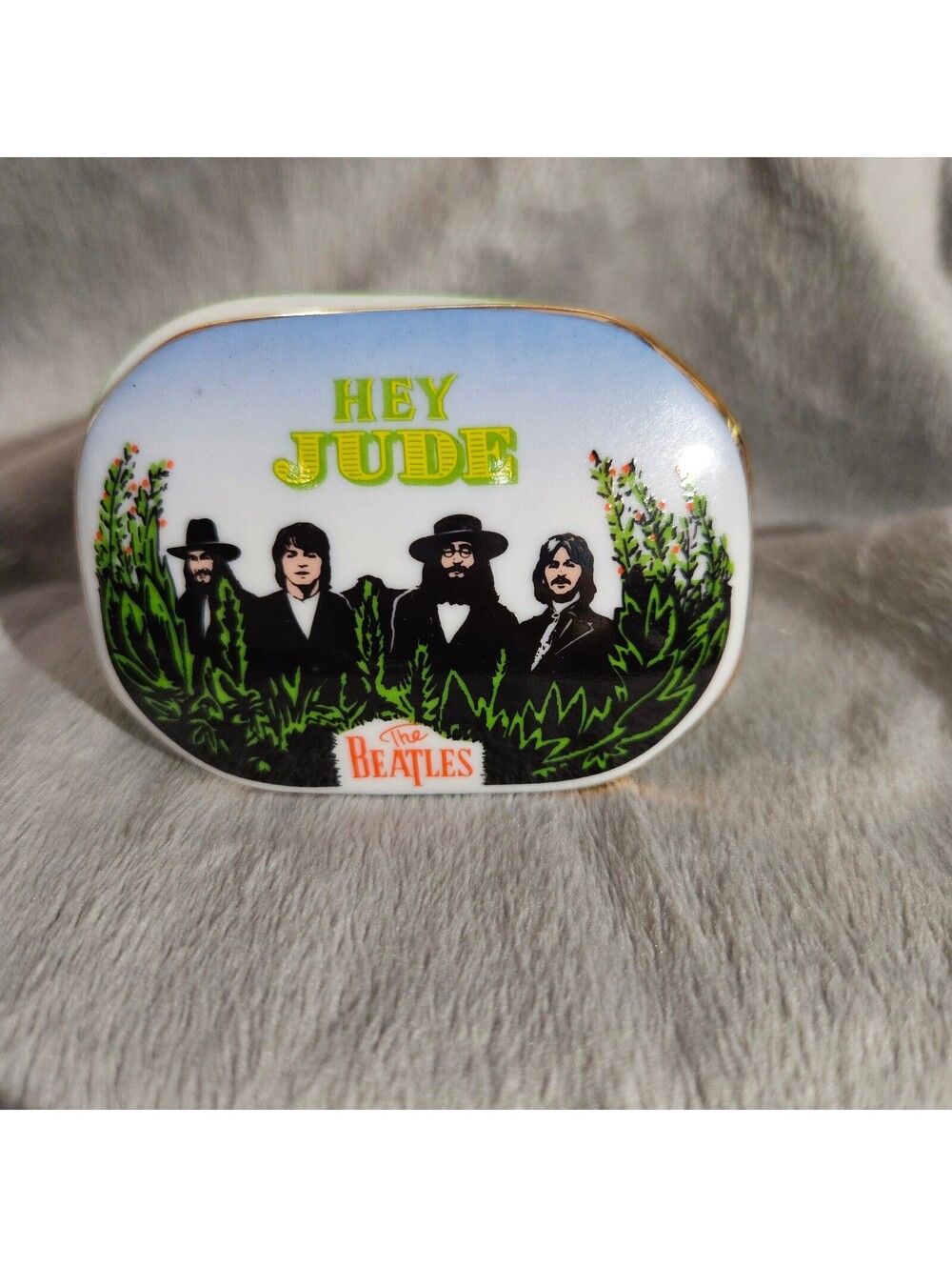 The Beatles Hey Jude Porcelain Music Box by The Franklin Mint, 1992